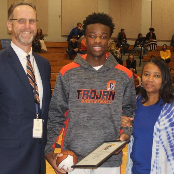 Meet your Posher, Sandy - Picture 1 of 1